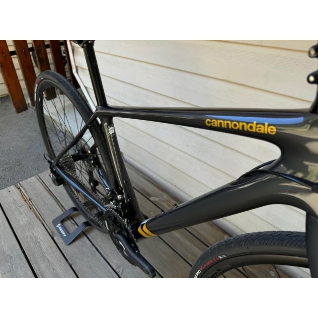 Карбонов велосипед Cannondale Synapse Woman’s