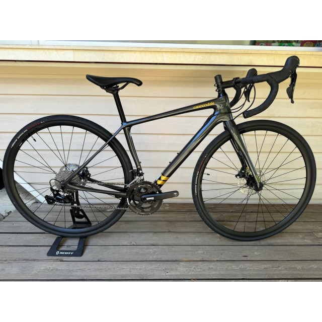 Карбонов велосипед Cannondale Synapse Woman’s